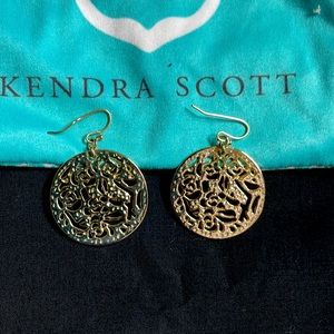 Kendra Scott Gold round earrings